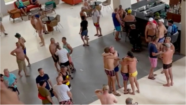 Μεξικό – 2 νεκροί σε ανταλλαγή πυροβολισμών στην παραλία ξενοδοχείου