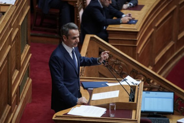 Live η ομιλία Μητσοτάκη στη Βουλή για τη διαχείριση των χρόνιων νοσημάτων