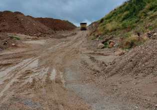 «Μπλόκο» του Δήμου Μοσχάτου-Ταύρου στα παράνομα μπάζα στην Παραλία του Μοσχάτου