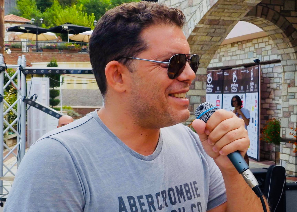 Γρηγόρης Μπιθικώτσης – Μετρά αντίστροφα για την γέννηση της κόρης του