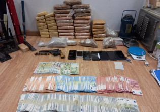 Γαλάτσι – Έφοδος της αστυνομίας σε διαμέρισμα – Βρέθηκαν 21,5 κιλά ηρωίνης