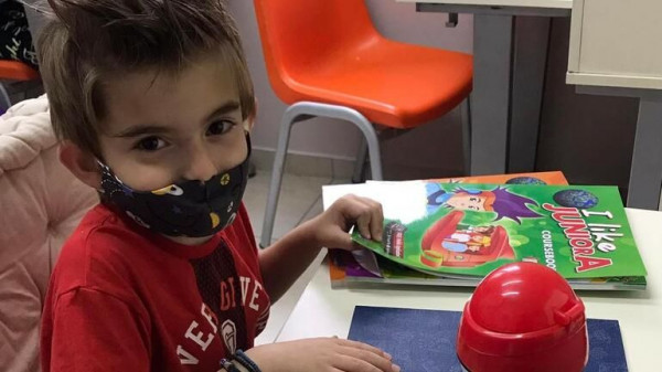 Κρήτη – Παιδί θαύμα με IQ 140 – Μελετά αστρονομία και ονειρεύεται να δουλέψει στη NASA