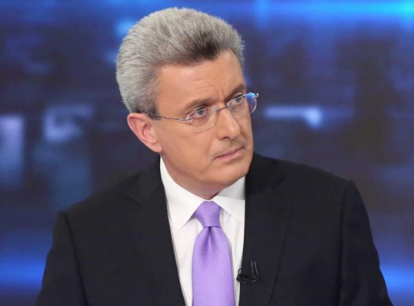 Νίκος Χατζηνικολάου – Αυτός ο πασίγνωστος Έλληνας είναι πρώτος του ξάδερφος