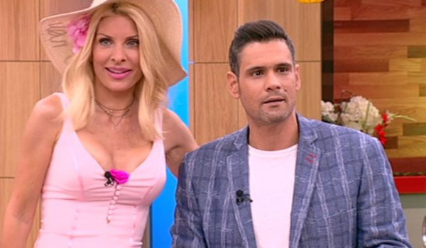 Η φαντασίωση του Δημήτρη Ουγγαρέζου με την Ελένη Μενεγάκη και το μπλε φόρεμα