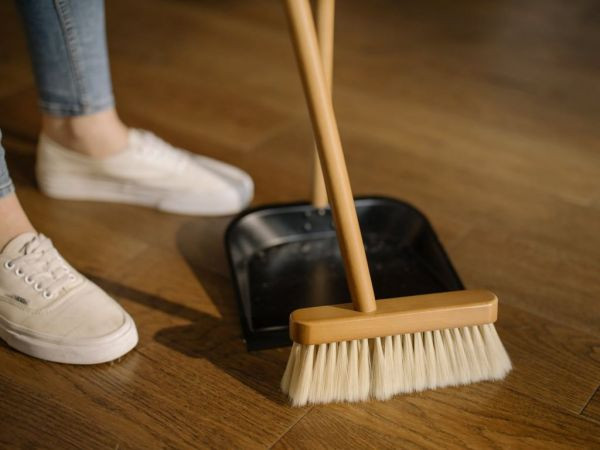 Έρευνα – Οι δουλειές του σπιτιού κάνουν καλό στους ηλικιωμένους