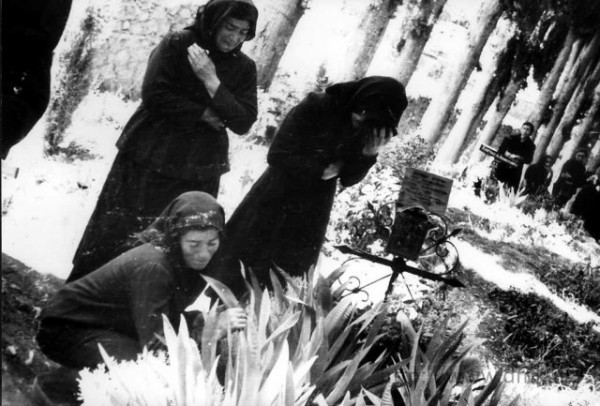 Καλάβρυτα 1943 – «Νοσηρή φαντασία ο καλός ναζί – Μας σκοτώνουν για δεύτερη φορά» – Συγκλονίζει επιζών του Ολοκαυτώματος