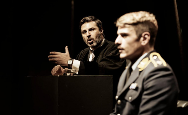 Ferdinand von Schirach: Λίγο πριν τη μεγάλη πρεμιέρα ο δημιουργός του TERROR αποκαλύπτεται