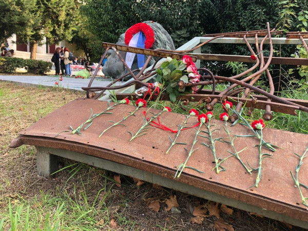 Πολυτεχνείο – Ανοιξαν οι πύλες για τον τριήμερο εορτασμό