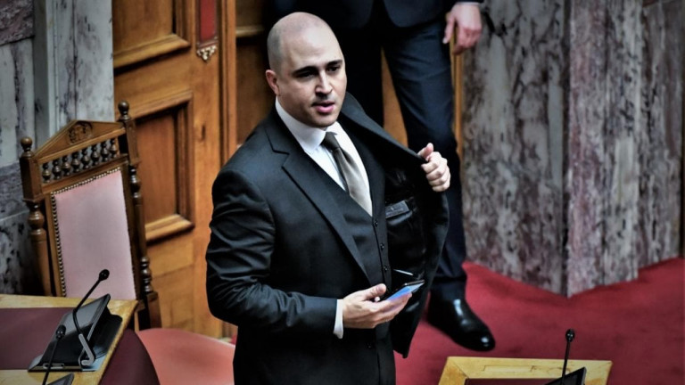 Πώς εκκολάπτεται το αβγό του φιδιού σε πραγματικό χρόνο