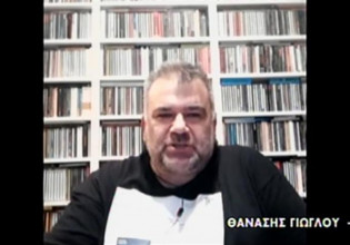 Θεσσαλονικιός τυπώνει το πιστοποιητικό του σε μπλουζάκι και πάει τη «σάρωση» σε άλλο επίπεδο