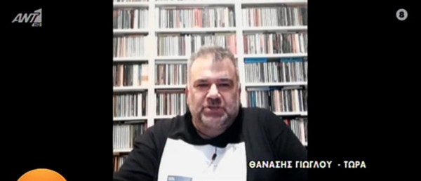 Θεσσαλονικιός τυπώνει το πιστοποιητικό του σε μπλουζάκι και πάει τη «σάρωση» σε άλλο επίπεδο