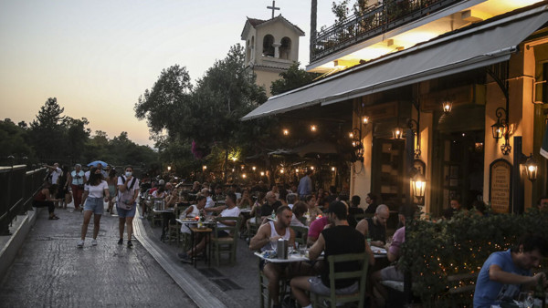 Κοροναϊός – Στις 18:00 οι ανακοινώσεις για τα μέτρα από τον Πλεύρη