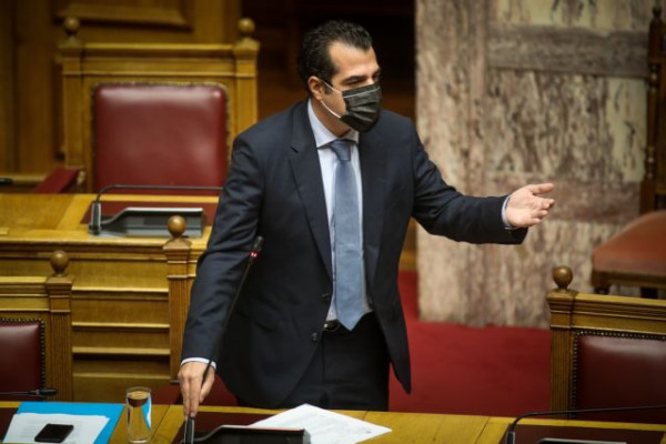 Επίθεση Πλεύρη σε Τσίπρα – Στοχοποιεί τους 33 επιστήμονες της Επιτροπής Λοιμωξιολόγων