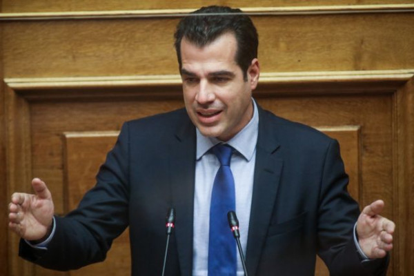 Πλεύρης – Η κυβέρνηση έχει τριπλασιάσει τις κλίνες ΜΕΘ – Το ΕΣΥ και το ΕΚΑΒ έχουν στην διάθεσή τους το σύνολο των κλινών του ιδιωτικού τομέα