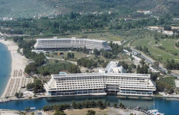 Χαλκιδική – Μεγάλη ποσότητα εκρηκτικών υλών εντοπίστηκε σε αποθήκες του «Πόρτο Καρράς»