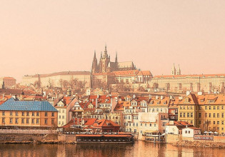 Κοροναϊός – Για ένα μήνα σε κατάσταση έκτακτης ανάγκης η Τσεχία – Από τις 10 το βράδυ θα κλείνουν μπαρ-εστιατόρια