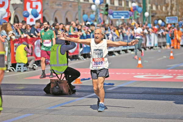 Στέλιος Πρασσάς – Ο γηραιότερος μαραθωνοδρόμος