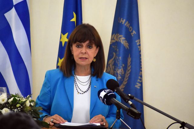 Σακελλαροπούλου – Θα εμβολιαστεί αύριο κατά της εποχικής γρίπης