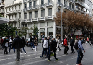 Κοροναϊός – Εφιαλτικές προβλέψεις για 10.000 κρούσματα τη μέρα – Τι μέτρα εξετάζονται