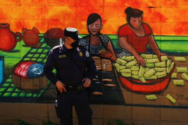 Κοροναϊός – Το Ελ Σαλβαδόρ ξεμπερδεύει με τον ιό – Πλησιάζει την συλλογική ανοσία