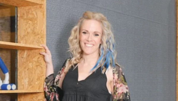 Σεναριογράφος της σειράς «Χαιρέτα μου τον Πλάτανο» – «Με βίασε σκηνοθέτης που κατήγγειλε κι άλλη κοπέλα»