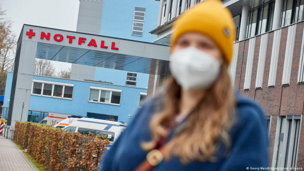 Σεξουαλική παρενόχληση – Νοσοκόμα σπάει τη σιωπή της – Και οι άνδρες υποφέρουν