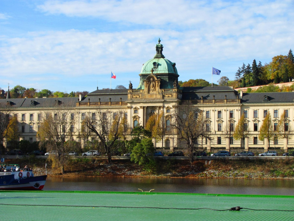 Τσεχία – Η πρώτη κυβέρνηση χωρίς κομμουνιστές μετά από 76 ολόκληρα χρόνια