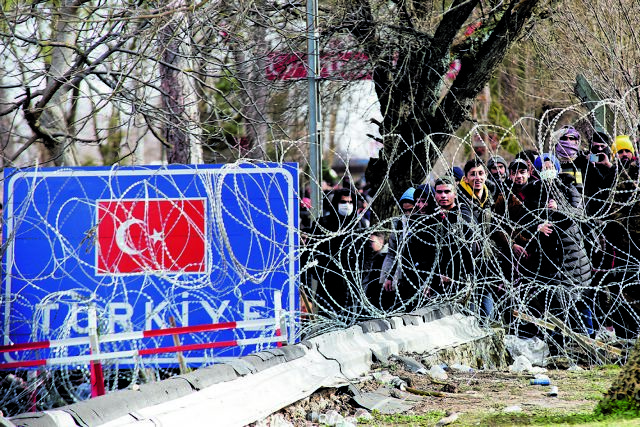 Έκτακτα μέτρα στα σύνορα μετά τις απειλές Ερντογάν – Σύσκεψη του Α/ΓΕΕΘΑ με τους Αρχηγούς των Επιτελείων