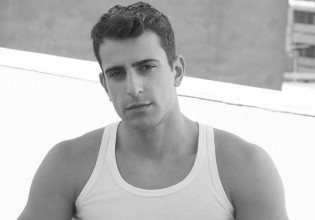 Αλέξανδρος Σκουρλέτης – Φοβάμαι τη δέσμευση, προτιμώ να είμαι ελεύθερος