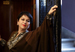 Συγκινητική προσφορά της Σόνια Θεοδωρίδου στο Μουσικό Σχολείο Καβάλας – Παρτιτούρες και αντικείμενα σπουδαίων συνθετών