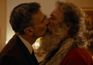 Όταν ο Χάρι ερωτεύτηκε τον Άγιο Βασίλη – Ένα σποτ που υπενθυμίζει πως δεν υπάρχουν στερεότυπα στην αγάπη