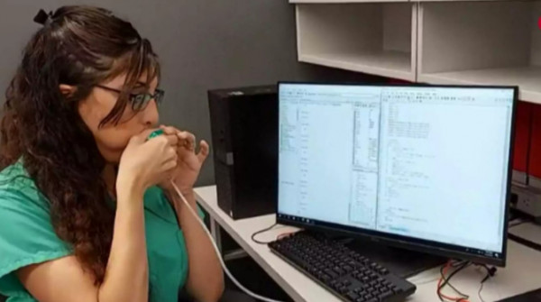 Κοροναϊός – Το τεστ αναπνοής της Ελληνίδας ερευνήτριας περιμένει έγκριση – Αποτέλεσμα σε 15 δευτερόλεπτα