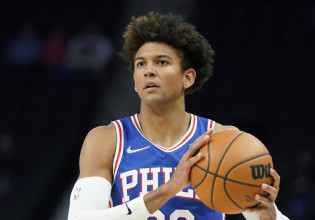 Σίξερς – Σε πρωτόκολλο κοροναϊού και ο Θάιμπουλ