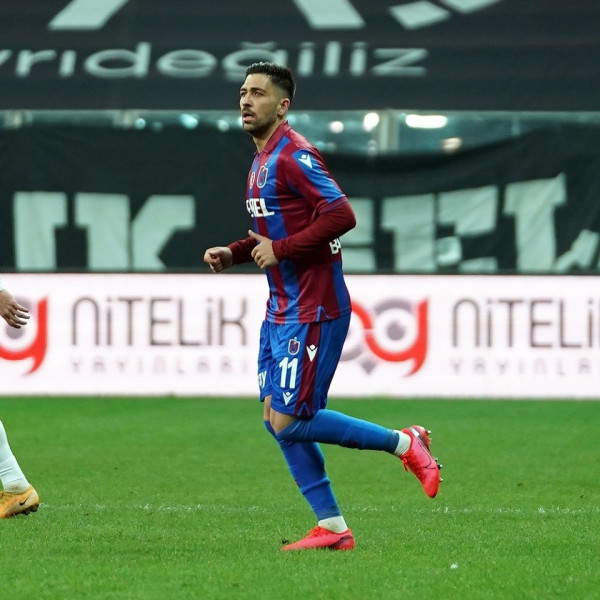 Τράμπζονσπορ – Αποχώρησε τραυματίας από το ντέρμπι με τη Μπεσίκτας ο Τάσος Μπακασέτας