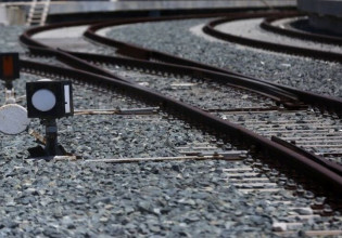 Μεταξουργείο – Ανδρας παρασύρθηκε από τρένο σε αφύλαχτη διάβαση