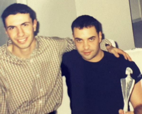 Δύσκολες ώρες για τον Τάσο Τρύφωνος – Πέθανε στενός του φίλος, ηθοποιός που μεσουρανούσε τα 90ς