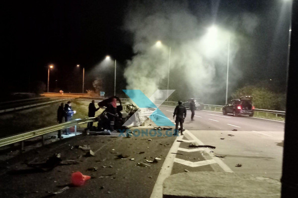 Εγνατία – Εικόνες σοκ από το τροχαίο με επτά νεκρούς