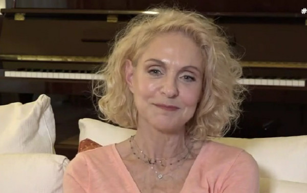 Ναταλία Τσαλίκη – Η «Μαργαρίτα» του «Άκρως Οικογενειακόν» αποκαλύπτει για τη σειρά