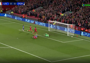 Το σωτήριο τάκλιν του Τσιμίκα στον Οτάβιο (vid)