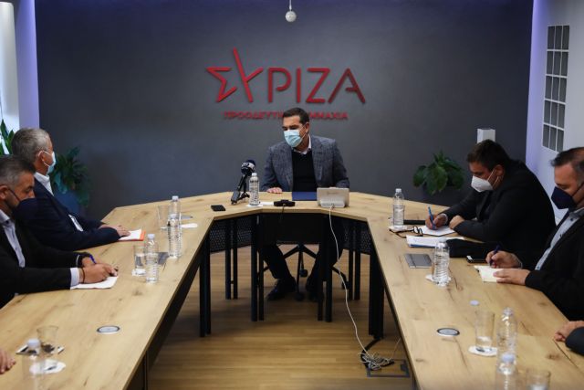 Τσίπρας  – «Σαμποτέρ του εμβολιασμού» ο Μητσοτάκης – Συνάντηση με ΠΟΕΔΗΝ