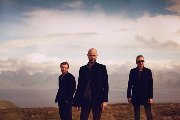 Οι Madrugada επιστρέφουν στην Αθήνα – 24 Σεπτεμβρίου 2022 στο Παναθηναϊκό Στάδιο