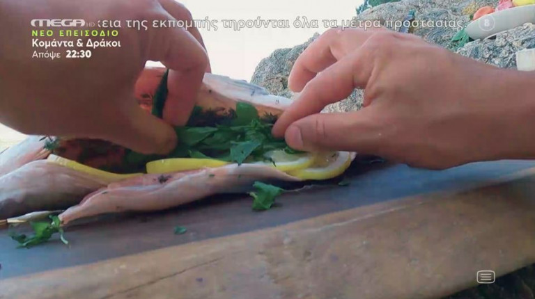 Ο Λάμπρος Βακιάρος φτιάχνει λαβράκι και μία ζεστή σαλάτα με ψητά παντζάρια και κολοκύθια