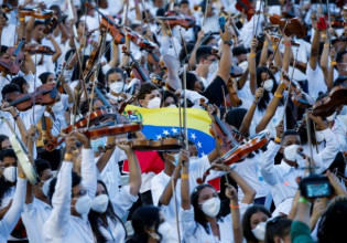 Νέο ρεκόρ Γκίνες – Αυτή είναι η μεγαλύτερη ορχήστρα στον κόσμο -Απίστευτο βίντεο