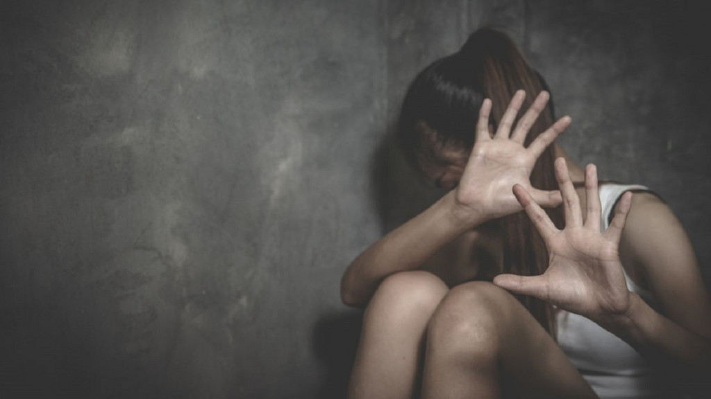 Ρόδος – Εκπαιδευτικός επιτέθηκε σε πατέρα 14χρονης, με την οποία δήλωνε… ερωτευμένος