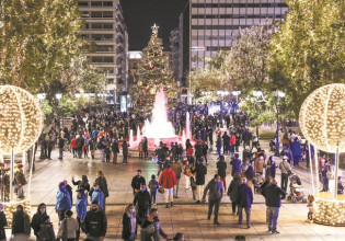 Κοροναϊός – «Μαύρο σύννεφο αβεβαιότητας» πλανάται πάνω από τα Χριστούγεννα – Ρεκόρ κρουσμάτων και θανάτων τον Νοέμβριο