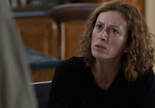 Η γη της Ελιάς – Θανάσιμη απειλή για τη Χάιδω – Ποιος μπαίνει απειλητικά στο σπίτι της;