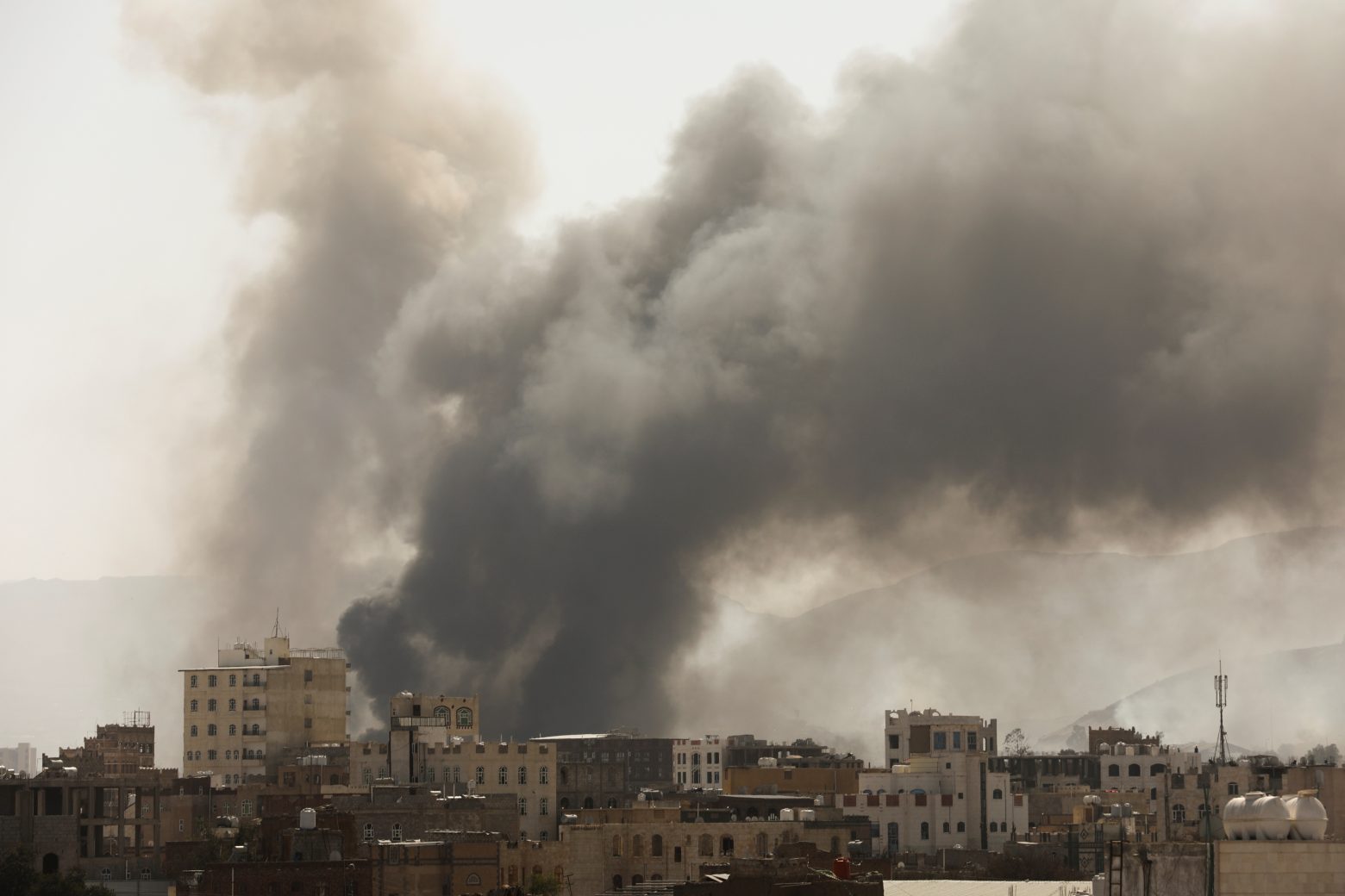 Σαουδική Αραβία - Ξεκινάμε βομβαρδισμούς κατά της Σανάα και των ανταρτών Χούθι
