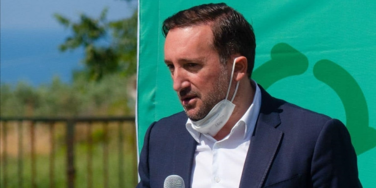 Κοροναϊός – Εισήχθη στο νοσοκομείο ο δήμαρχος Αλεξανδρούπολης που είχε διαγνωστεί με Covid-19