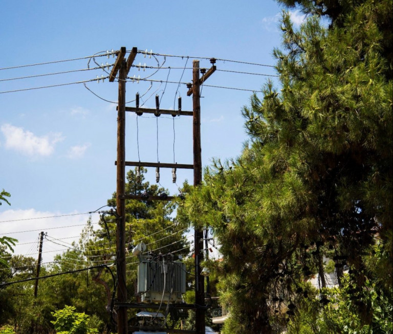 Υπόγειο δίκτυο ρεύματος φτιάχνουν στην Κοζάνη