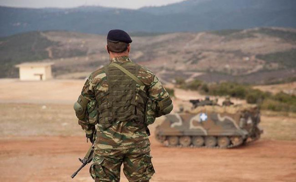 Μυστήριο με έλληνα στρατιωτικό που έκανε λαθρεμπόριο όπλων – 100 δέματα στις ΗΠΑ